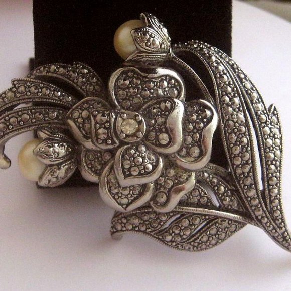 Kenneth Jay Lane for Avon Brooch - Picture 2 of 5